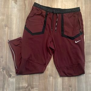 Mens Nike athletic pants